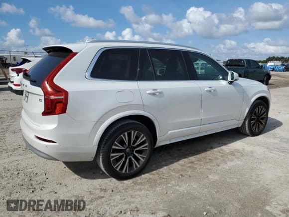 ✅ 2022 Volvo XC90 Momentum • VIN: YV4102CK0N1830876 • Lot: 58847835. Listed on Copart with 41,286 mi. Free auction sales archive from the USA and detailed vehicle history report at DreamBid. Image 3.