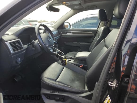 ✅ 2019 Volkswagen Atlas SEL • VIN: 1V2MR2CA6KC556109 • Lot: 91114425. Wystawiony na Copart z przebiegiem 82 956 mil. Bezpłatny archiwum sprzedaży aukcyjnych z USA i szczegółowy raport historii pojazdu na DreamBid. Zdjęcie 7.