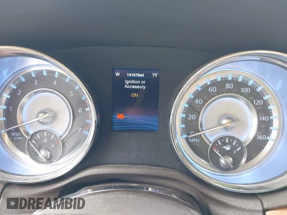 ✅ 2012 Chrysler 300 C • VIN: 2C3CCAET4CH283701 • Lot: 42540397. Listed on IAAI with 141,076 mi. Free auction sales archive from the USA and detailed vehicle history report at DreamBid. Image 7.