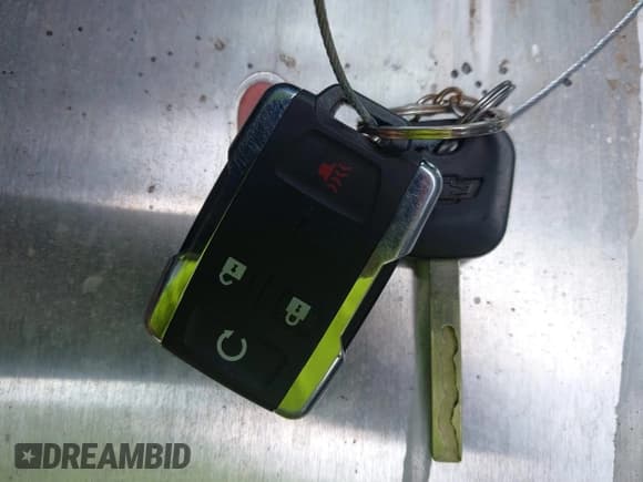 ✅ 2016 Chevrolet Silverado 2500HD LT • VIN: 1GC1KVE86GF270450 • Лот: 42439752. Опубликован ранее на IAAI с пробегом 174 476 миль. Бесплатный доступ к архиву аукционных продаж из США и подробный отчёт об истории автомобиля на DreamBid. Изображение 11.