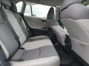 ✅ 2023 Toyota RAV4 XLE • VIN: 2T3P1RFV1PC328117 • Lot: 66934155. Wystawiony na Copart z przebiegiem 41 089 mil. Bezpłatny archiwum sprzedaży aukcyjnych z USA i szczegółowy raport historii pojazdu na DreamBid. Zdjęcie 11.