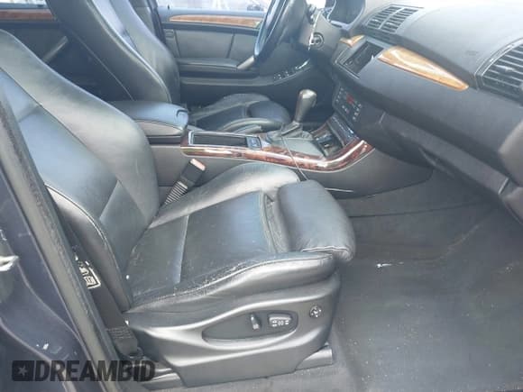 ✅ 2004 BMW X5 4.4i • VIN: 5UXFB53534LV09365 • Лот: 42635194. Опубликован ранее на IAAI с пробегом 223 041 миль. Бесплатный доступ к архиву аукционных продаж из США и подробный отчёт об истории автомобиля на DreamBid. Изображение 5.