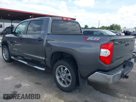 ✅ 2016 Toyota Tundra SR5 • VIN: 5TFEM5F14GX103074 • Lot: 42732195. Listed on IAAI with 82,228 mi. Free auction sales archive from the USA and detailed vehicle history report at DreamBid. Image 3.