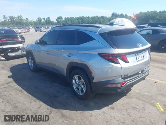 2024 Hyundai Tucson SEL with VIN 5NMJB3DE9RH340864, listed as a IAAI auction lot 43121408 with 70,340 mi miles and . Bid and sale history available at DreamBid. Image 3.