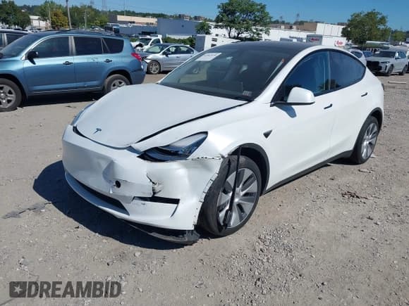 ✅ 2023 Tesla Model Y Long Range • VIN: 7SAYGDEEXPA149053 • Lot: 43063456. Wystawiony na IAAI z przebiegiem 22 748 mil. Bezpłatny archiwum sprzedaży aukcyjnych z USA i szczegółowy raport historii pojazdu na DreamBid. Zdjęcie 2.