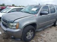 ✅ 2008 Chevrolet Suburban 3LT • VIN: 1GNFC16J88J220734 • Lot: 43279548. Listed on IAAI with 200,040 mi. Free auction sales archive from the USA and detailed vehicle history report at DreamBid. Image 2.