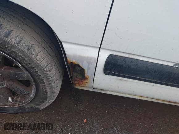 ✅ 2003 Chevrolet Suburban LS • VIN: 3GNFK16Z93G346023 • Лот: 42986722. Опубликован ранее на IAAI с пробегом 367 416 миль. Бесплатный доступ к архиву аукционных продаж из США и подробный отчёт об истории автомобиля на DreamBid. Изображение 6.