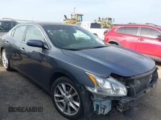 ✅ 2012 Nissan Maxima SV • VIN: 1N4AA5AP8CC821530 • Lot: 42642921. Wystawiony na IAAI z przebiegiem 99 388 mil. Bezpłatny archiwum sprzedaży aukcyjnych z USA i szczegółowy raport historii pojazdu na DreamBid. Zdjęcie 1.