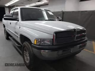 ✅ 2000 Dodge 1500 • VIN: 3B7HC13Z2YM214507 • Lot: 42779289. Listed on IAAI with 178,546 mi. Free auction sales archive from the USA and detailed vehicle history report at DreamBid. Image 1.