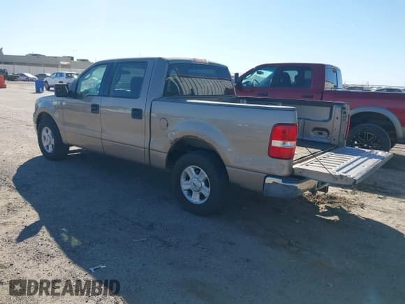 ✅ 2004 Ford F-150 XLT • VIN: 1FTPW12594KD85239 • Lot: 43494393. Listed on IAAI with 283,822 mi. Free auction sales archive from the USA and detailed vehicle history report at DreamBid. Image 3.