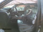 ✅ 2015 Chevrolet Suburban LT • VIN: 1GNSKJKC3FR637394 • Lot: 69036314. Wystawiony na Copart z przebiegiem 183 829 mil. Bezpłatny archiwum sprzedaży aukcyjnych z USA i szczegółowy raport historii pojazdu na DreamBid. Zdjęcie 7.