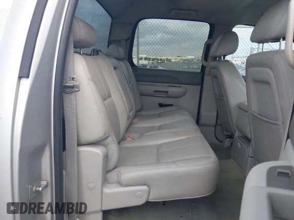 ✅ 2011 GMC Sierra 1500 SLE • VIN: 3GTP1VE04BG194614 • Лот: 43667190. Опубликован ранее на IAAI с пробегом 112 131 миль. Бесплатный доступ к архиву аукционных продаж из США и подробный отчёт об истории автомобиля на DreamBid. Изображение 8.