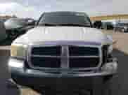2005 Dodge Dakota SLT с VIN 1D7HW42N15S346853, выставлен на аукционе Copart как лот 75860094 с пробегом 182 727 миль миль и Списание • Salvage title. История ставок и продаж доступна на DreamBid. Изображение 5.
