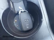 ✅ 2015 Hyundai Tucson Limited • VIN: KM8JUCAG1FU088009 • Lot: 43677458. Wystawiony na IAAI z przebiegiem 168 488 mil. Bezpłatny archiwum sprzedaży aukcyjnych z USA i szczegółowy raport historii pojazdu na DreamBid. Zdjęcie 11.