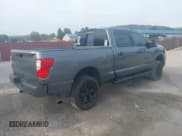 ✅ 2018 Nissan Titan Pro-4X • VIN: 1N6BA1F45JN530004 • Lot: 43327612. Wystawiony na IAAI z przebiegiem 85 529 mil. Bezpłatny archiwum sprzedaży aukcyjnych z USA i szczegółowy raport historii pojazdu na DreamBid. Zdjęcie 4.