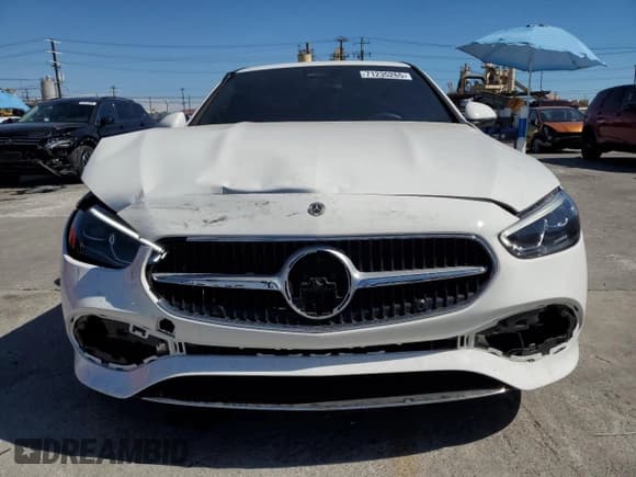 ✅ 2024 Mercedes-Benz C 300 • VIN: W1KAF4GB2RR236116 • Lot: 71235265. Wystawiony na Copart z przebiegiem 16 266 mil. Bezpłatny archiwum sprzedaży aukcyjnych z USA i szczegółowy raport historii pojazdu na DreamBid. Zdjęcie 5.