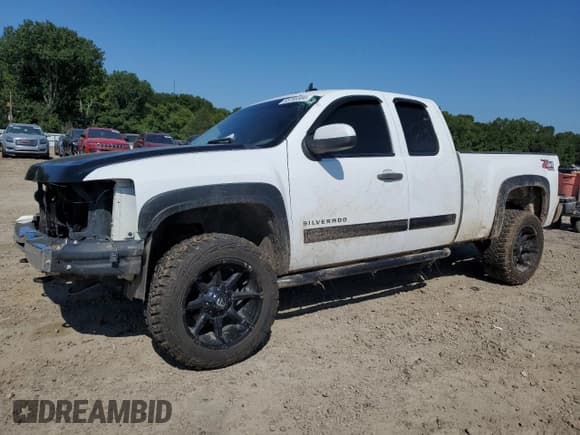 ✅ 2009 Chevrolet Silverado 1500 LT • VIN: 1GCEK29019Z291292 • Lot: 68769384. Listed on Copart with 196,923 mi. Free auction sales archive from the USA and detailed vehicle history report at DreamBid. Image 1.