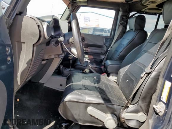 ✅ 2008 Jeep Wrangler Unlimited Sahara • VIN: 1J4GA59108L527724 • Lot: 80374475. Listed on Copart with 178,538 mi. Free auction sales archive from the USA and detailed vehicle history report at DreamBid. Image 7.