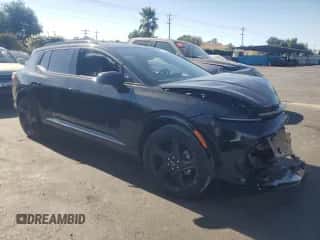 2025 Chevrolet Equinox EV RS z VIN 3GN7DSRP3SS196081, wystawiony jako Copart lot #71219225 z przebiegiem 2 322 mil mil oraz Szkoda całkowita • Salvage title. Historia ofert i sprzedaży dostępna na DreamBid. Obrazek 4.