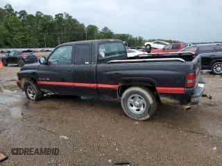 1998 Dodge 1500 с VIN 3B7HC13YXWG184286, выставлен на аукционе Copart как лот 64943944 с пробегом 252 104 миль миль и Списание • Salvage title. История ставок и продаж доступна на DreamBid. Изображение 2.
