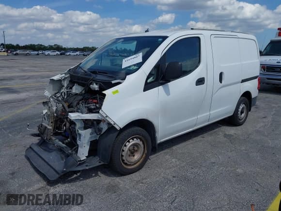 ✅ 2015 Nissan NV200 S • VIN: 3N6CM0KN9FK696110 • Лот: 41694807. Опубликован ранее на IAAI с пробегом 253 714 миль. Бесплатный доступ к архиву аукционных продаж из США и подробный отчёт об истории автомобиля на DreamBid. Изображение 2.
