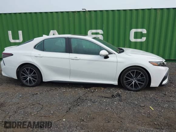 2021 Toyota Camry SE with VIN 4T1T11BK4MU025539, listed as a IAAI auction lot 42898008 with 26,083 mi miles and . Bid and sale history available at DreamBid. Image 13.