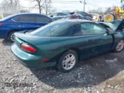 ✅ 1995 Chevrolet Camaro • VIN: 2G1FP22S6S2136188 • Lot: 41941962. Wystawiony na IAAI z przebiegiem 104 621 mil. Bezpłatny archiwum sprzedaży aukcyjnych z USA i szczegółowy raport historii pojazdu na DreamBid. Zdjęcie 4.