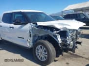 ✅ 2025 Toyota Tundra SR5 • VIN: 5TFLA5DBXSX301498 • Лот: 43796005. Опубликован ранее на IAAI с пробегом 2 663 миль. Бесплатный доступ к архиву аукционных продаж из США и подробный отчёт об истории автомобиля на DreamBid. Изображение 6.