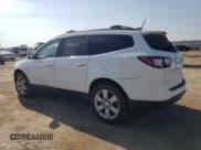 ✅ 2016 Chevrolet Traverse LT • VIN: 1GNKRGKD6GJ324184 • Lot: 69051974. Wystawiony na Copart z przebiegiem 96 387 mil. Bezpłatny archiwum sprzedaży aukcyjnych z USA i szczegółowy raport historii pojazdu na DreamBid. Zdjęcie 2.
