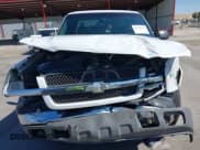 ✅ 2004 Chevrolet Silverado 1500 Z71 • VIN: 2GCEK13T141424177 • Lot: 43448148. Wystawiony na IAAI z przebiegiem 266 413 mil. Bezpłatny archiwum sprzedaży aukcyjnych z USA i szczegółowy raport historii pojazdu na DreamBid. Zdjęcie 13.