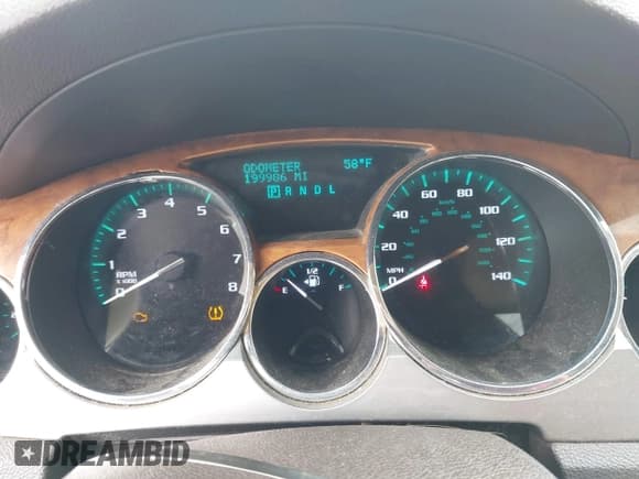 ✅ 2012 Buick Enclave Leather • VIN: 5GAKRCED2CJ359720 • Lot: 43135122. Wystawiony na IAAI z przebiegiem 199 986 mil. Bezpłatny archiwum sprzedaży aukcyjnych z USA i szczegółowy raport historii pojazdu na DreamBid. Zdjęcie 7.