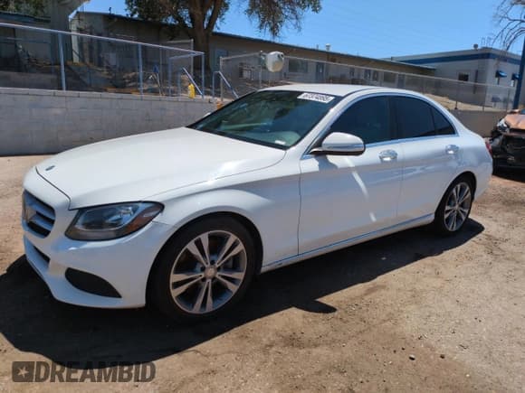 ✅ 2015 Mercedes-Benz C 300 • VIN: 55SWF4JB3FU076014 • Lot: 67374895. Listed on Copart with 89,625 mi. Free auction sales archive from the USA and detailed vehicle history report at DreamBid. Image 1.