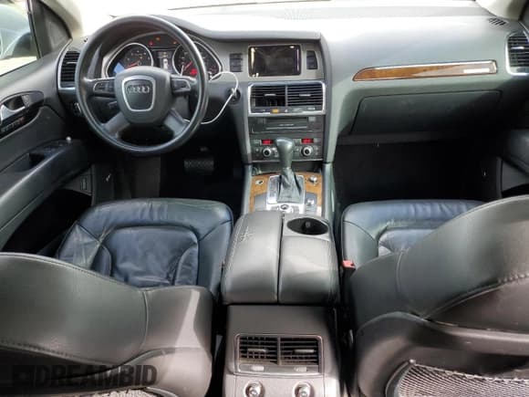 ✅ 2011 Audi Q7 Premium Plus • VIN: WA1LGAFE3BD008004 • Lot: 57505045. Listed on Copart with 206,268 mi. Free auction sales archive from the USA and detailed vehicle history report at DreamBid. Image 8.