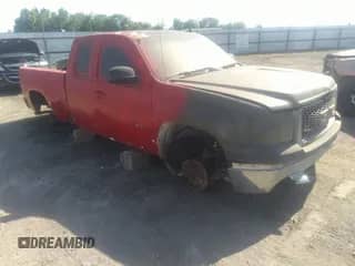 2008 GMC Sierra 1500 Work Truck with VIN 1GTEC19X68Z328940, listed as a IAAI auction lot 42245262 with Not provided miles and . Bid and sale history available at DreamBid. Image 1.