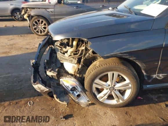 ✅ 2015 Mercedes-Benz M 350 • VIN: 4JGDA5JB7FA454420 • Лот: 43310091. Опубликован ранее на IAAI с пробегом 88 872 миль. Бесплатный доступ к архиву аукционных продаж из США и подробный отчёт об истории автомобиля на DreamBid. Изображение 6.