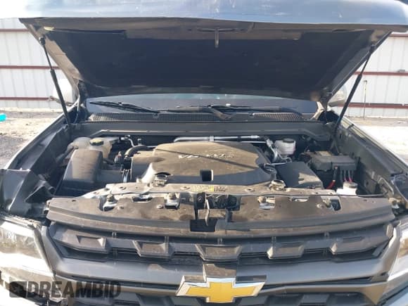 ✅ 2021 Chevrolet Colorado 2WD LT • VIN: 1GCGSCEN4M1145220 • Lot: 43282984. Wystawiony na IAAI z przebiegiem 72 565 mil. Bezpłatny archiwum sprzedaży aukcyjnych z USA i szczegółowy raport historii pojazdu na DreamBid. Zdjęcie 10.