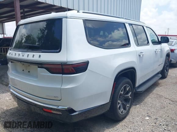 ✅ 2023 Jeep Wagoneer Series III • VIN: 1C4SJSDP5PS540838 • Лот: 42759405. Опубликован ранее на IAAI с пробегом 72 439 миль. Бесплатный доступ к архиву аукционных продаж из США и подробный отчёт об истории автомобиля на DreamBid. Изображение 4.