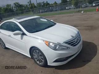 2014 Hyundai Sonata SE with VIN 5NPEC4AC2EH876835, listed as a IAAI auction lot 43021571 with 172,957 mi miles and . Bid and sale history available at DreamBid. Image 1.