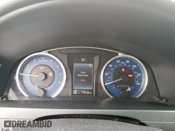 ✅ 2016 Toyota Camry XSE • VIN: 4T1BK1FK1GU576972 • Лот: 62495415. Опубликован ранее на Copart с пробегом 179 744 миль. Бесплатный доступ к архиву аукционных продаж из США и подробный отчёт об истории автомобиля на DreamBid. Изображение 9.