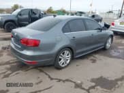 ✅ 2013 Volkswagen Jetta Autobahn • VIN: 3VW4S7AJ2DM440216 • Lot: 43736888. Wystawiony na IAAI z przebiegiem 122 899 mil. Bezpłatny archiwum sprzedaży aukcyjnych z USA i szczegółowy raport historii pojazdu na DreamBid. Zdjęcie 4.