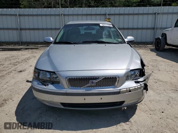 ✅ 2002 Volvo V70 • VIN: YV1SW61R722226447 • Lot: 62111995. Listed on Copart with 170,287 mi. Free auction sales archive from the USA and detailed vehicle history report at DreamBid. Image 5.