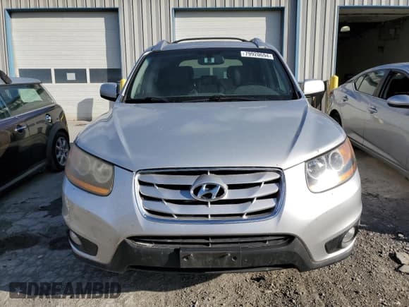 ✅ 2011 Hyundai Santa Fe Limited • VIN: 5XYZKDAG1BG044574 • Lot: 79920694. Listed on Copart with 291,582 mi. Free auction sales archive from the USA and detailed vehicle history report at DreamBid. Image 5.