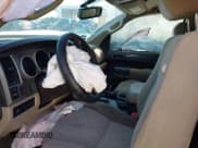 ✅ 2010 Toyota Tundra • VIN: 5TFUW5F19AX151490 • Lot: 41962048. Wystawiony na IAAI z przebiegiem 181 497 mil. Bezpłatny archiwum sprzedaży aukcyjnych z USA i szczegółowy raport historii pojazdu na DreamBid. Zdjęcie 5.