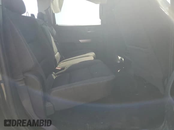 ✅ 2018 Chevrolet Silverado 2500HD LT • VIN: 1GC1KVEG9JF150284 • Лот: 68335075. Опубликован ранее на Copart с пробегом Не указан. Бесплатный доступ к архиву аукционных продаж из США и подробный отчёт об истории автомобиля на DreamBid. Изображение 10.