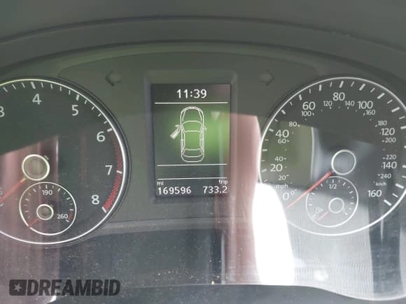 ✅ 2013 Volkswagen Passat SE • VIN: 1VWBP7A31DC017929 • Лот: 42174320. Опубликован ранее на IAAI с пробегом 169 596 миль. Бесплатный доступ к архиву аукционных продаж из США и подробный отчёт об истории автомобиля на DreamBid. Изображение 7.