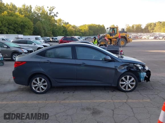 ✅ 2013 Hyundai Accent GLS • VIN: KMHCU4AE6DU302793 • Lot: 43160472. Listed on IAAI with 98,187 mi. Free auction sales archive from the USA and detailed vehicle history report at DreamBid. Image 13.