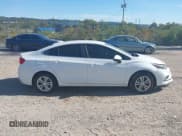 ✅ 2017 Chevrolet Cruze LT • VIN: 1G1BE5SM3H7281570 • Лот: 43362451. Опубликован ранее на IAAI с пробегом 93 193 миль. Бесплатный доступ к архиву аукционных продаж из США и подробный отчёт об истории автомобиля на DreamBid. Изображение 13.