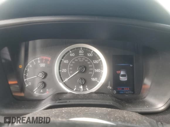 ✅ 2021 Toyota Corolla LE • VIN: 5YFEPMAE4MP169596 • Lot: 86325815. Wystawiony na Copart z przebiegiem 116 310 mil. Bezpłatny archiwum sprzedaży aukcyjnych z USA i szczegółowy raport historii pojazdu na DreamBid. Zdjęcie 9.