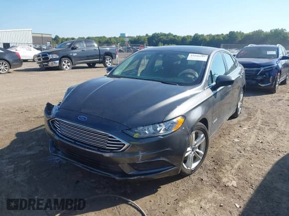 ✅ 2018 Ford Fusion SE • VIN: 3FA6P0LU6JR124351 • Lot: 43196507. Wystawiony na IAAI z przebiegiem 79 873 mil. Bezpłatny archiwum sprzedaży aukcyjnych z USA i szczegółowy raport historii pojazdu na DreamBid. Zdjęcie 2.
