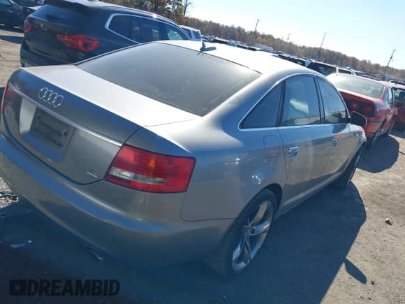 ✅ 2006 Audi A6 • VIN: WAUDG74F36N069763 • Лот: 40358604. Опубликован ранее на IAAI с пробегом 181 918 миль. Бесплатный доступ к архиву аукционных продаж из США и подробный отчёт об истории автомобиля на DreamBid. Изображение 4.